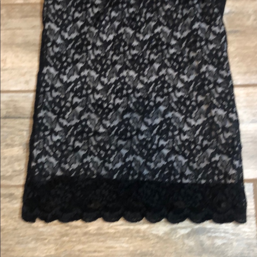 TORRID BLACK LACE TOP - Picture 3 of 3
